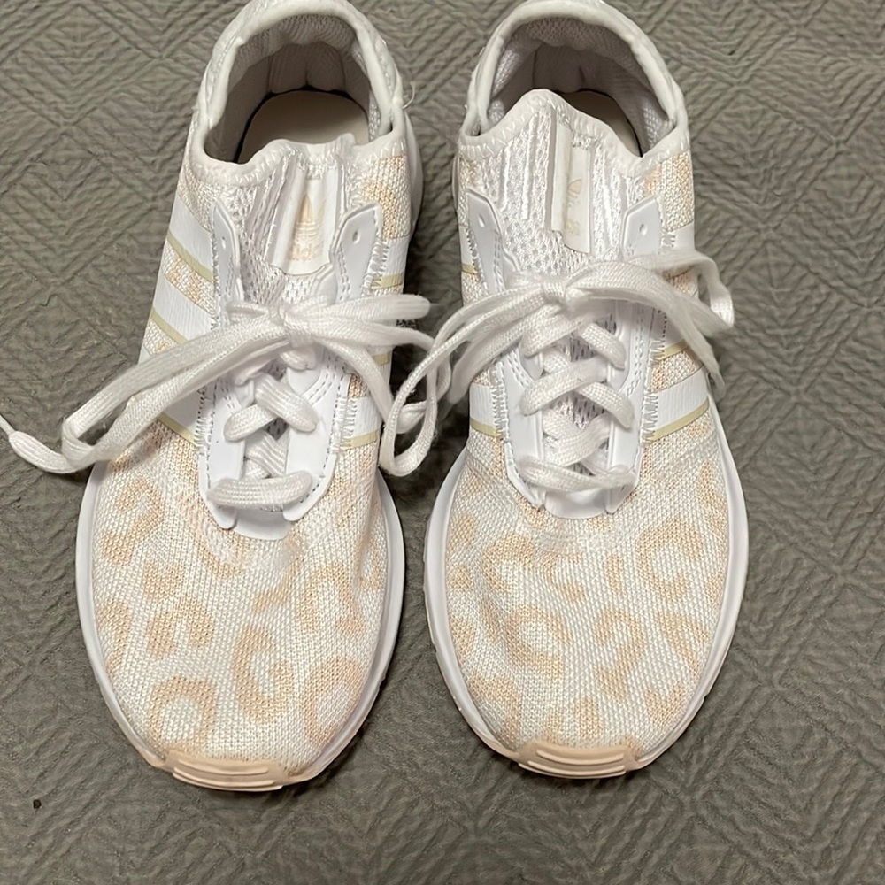 Adidas Cheetah Sneakers